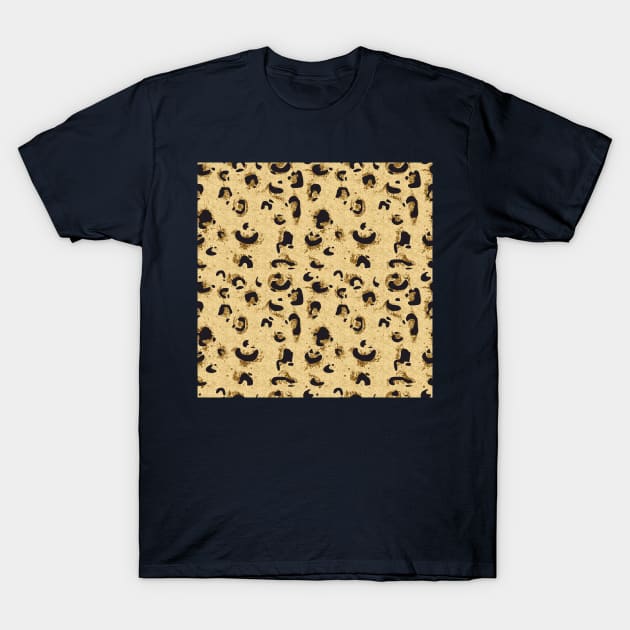 Leopard skin texture T-Shirt by ilhnklv